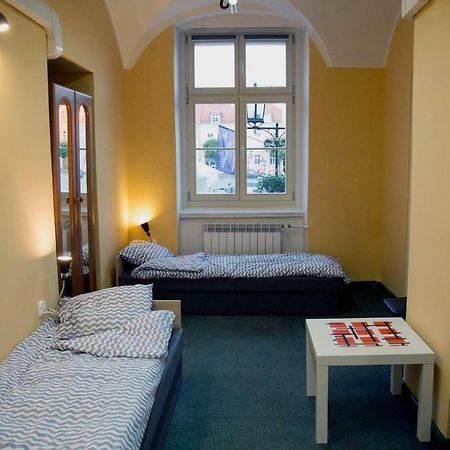 Hostel Staromiejski Гнезно Екстер'єр фото